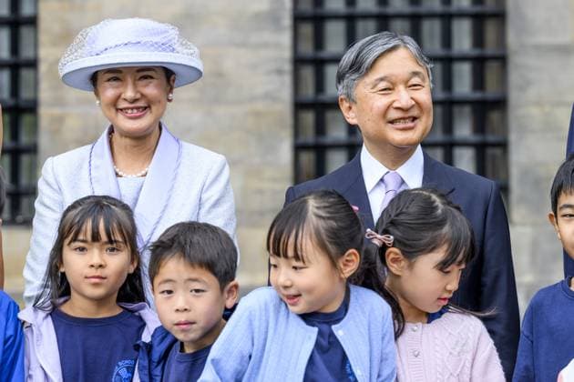 Amsterdam, The Netherlands, 2026-06-17 10:16:01 AMSTERDAM, 17-06-2026, Dam Square At the invitation of King Willem-Alexander and Queen Maxima, Emperor Naruhito of Japan is paying a state visit to the Netherlands. Emperor Naruhito is accompanied by Her Majesty Empress Masako. The state visit is a confirmation of the close and historic relationship between Japan and the Netherlands. The countries share 426 years of bilateral relations. PHOTO: NLBeeld Patrick van Emst In the photo: King Willem-Alexander and Queen Maxima officially welcome Emperor Naruhito and Empress Masako at Dam Square in Amsterdam. After the delegations are introduced, the Royal Military Band Johan Willem Friso plays the national anthems of both countries. This is follo  Copyright: xx x