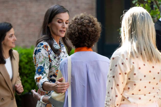 Queen Letizia Of Spain Visits Students Residence in Madrid, Spain - 17 Jun 2026 Queen Letizia Of Spain visits the Students Residence (Residencia de Estudiantes) in Madrid.. Madrid Spain Copyright: xAtilanoxGarciax xSOPAxImagesx photos23752