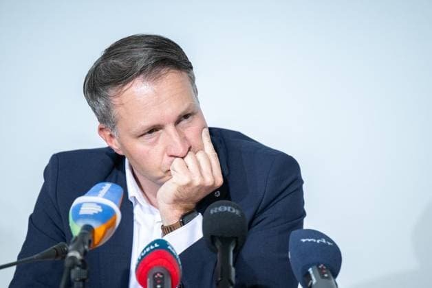8. THÜRINGER LANDTAG - LPK ANDREAS BÜHL (CDU) ** NUR FÜR REDAKTIONELLE ZWECKE ** EDITORIAL USE ONLY **<p>17 06 2026-Erfurt: Thüringer Landtag Landespressekonferenz mit den Vorsitzenden der Landtagsfraktionen vor der nächsten Landtagssitzung im Foto: Andreas Bühl (CDU) ( Deutschland Thueringen Erfurt Copyright: SaschaxFromm *** 8 THURINGIAN STATE PARLIAMENT LPK ANDREAS BÜHL CDU FOR EDITORIAL USE ONLY EDITORIAL USE ONLY June 17, 2026 Erfurt Thuringian State Parliament State Press Conference with the leaders of the state parliamentary groups ahead of the next state parliament session. Photo Copyright: SaschaxFromm doc86bvneb84yteqk81ncy ,EDITORIAL USE ONLY