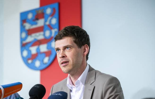 8. THÜRINGER LANDTAG - LPK LUTZ LIEBSCHER (SPD) ** NUR FÜR REDAKTIONELLE ZWECKE ** EDITORIAL USE ONLY **<p>17 06 2026-Erfurt: Thüringer Landtag Landespressekonferenz mit den Vorsitzenden der Landtagsfraktionen vor der nächsten Landtagssitzung im Foto: Lutz Liebscher (SPD) ( Deutschland Thueringen Erfurt Copyright: SaschaxFromm *** 8 THURINGIAN STATE PARLIAMENT LPK LUTZ LIEBSCHER SPD FOR EDITORIAL USE ONLY EDITORIAL USE ONLY June 17, 2026 Erfurt Thuringian State Parliament State Press Conference with the leaders of the state parliamentary groups ahead of the next state parliament session. Photo Copyright: SaschaxFromm doc86bvmjx1bdizbh8e1d5y ,EDITORIAL USE ONLY
