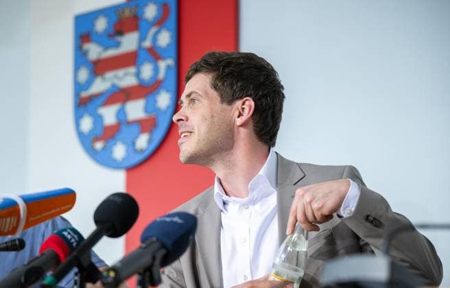 8. THÜRINGER LANDTAG - LPK LUTZ LIEBSCHER (SPD) ** NUR FÜR REDAKTIONELLE ZWECKE ** EDITORIAL USE ONLY **<p>17 06 2026-Erfurt: Thüringer Landtag Landespressekonferenz mit den Vorsitzenden der Landtagsfraktionen vor der nächsten Landtagssitzung im Foto: Lutz Liebscher (SPD) ( Deutschland Thueringen Erfurt Copyright: SaschaxFromm *** 8 THURINGIAN STATE PARLIAMENT LPK LUTZ LIEBSCHER SPD FOR EDITORIAL USE ONLY EDITORIAL USE ONLY June 17, 2026 Erfurt Thuringian State Parliament State Press Conference with the leaders of the state parliamentary groups ahead of the next state parliament session. Photo Copyright: SaschaxFromm doc86bvmkaotd1850zmmxc ,EDITORIAL USE ONLY