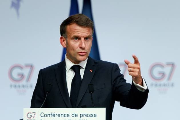 G7 SUMMIT PHOTO PQR LE DAUPHINE Grégory YETCHMENIZA Évian-les-Bains June 17, 2026 Évian-les-Bains, Haute-Savoie, June 17 Press conference by Emmanuel Macron Grégory Yetchmeniza Le Dauphiné Libéré Evian, France, June 17, 2026 G7 summit Local Caption Évian-les-Bains, Haute-Savoie, Rhône-Alpes, France,detected_source_language  Copyright: xPHOTOPQR LExDAUPHINE MAXPPPxGrégoryxYETCHMENIZAx 20260617JDL9952 20260617JDL9952