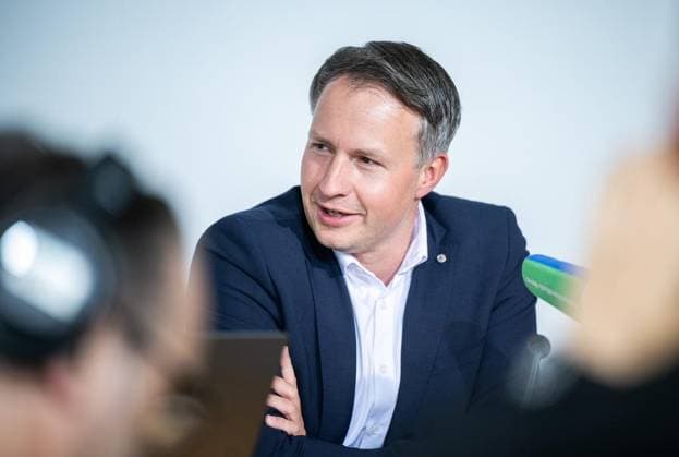 8. THÜRINGER LANDTAG - LPK ANDREAS BÜHL (CDU) ** NUR FÜR REDAKTIONELLE ZWECKE ** EDITORIAL USE ONLY **<p>17 06 2026-Erfurt: Thüringer Landtag Landespressekonferenz mit den Vorsitzenden der Landtagsfraktionen vor der nächsten Landtagssitzung im Foto: Andreas Bühl (CDU) ( Deutschland Thueringen Erfurt Copyright: SaschaxFromm *** 8 THURINGIAN STATE PARLIAMENT LPK ANDREAS BÜHL CDU FOR EDITORIAL USE ONLY EDITORIAL USE ONLY June 17, 2026 Erfurt Thuringian State Parliament State Press Conference with the leaders of the state parliamentary groups ahead of the next state parliament session. Photo Copyright: SaschaxFromm doc86bvod74swkudwwv1d5y ,EDITORIAL USE ONLY