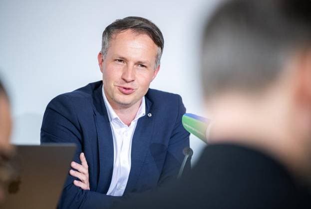 8. THÜRINGER LANDTAG - LPK ANDREAS BÜHL (CDU) ** NUR FÜR REDAKTIONELLE ZWECKE ** EDITORIAL USE ONLY **<p>17 06 2026-Erfurt: Thüringer Landtag Landespressekonferenz mit den Vorsitzenden der Landtagsfraktionen vor der nächsten Landtagssitzung im Foto: Andreas Bühl (CDU) ( Deutschland Thueringen Erfurt Copyright: SaschaxFromm *** 8 THURINGIAN STATE PARLIAMENT LPK ANDREAS BÜHL CDU FOR EDITORIAL USE ONLY EDITORIAL USE ONLY June 17, 2026 Erfurt Thuringian State Parliament State Press Conference with the leaders of the state parliamentary groups ahead of the next state parliament session. Photo Copyright: SaschaxFromm doc86bvodl41yo16dzpzmq9 ,EDITORIAL USE ONLY