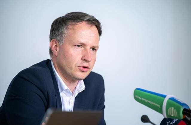 8. THÜRINGER LANDTAG - LPK ANDREAS BÜHL (CDU) ** NUR FÜR REDAKTIONELLE ZWECKE ** EDITORIAL USE ONLY **<p>17 06 2026-Erfurt: Thüringer Landtag Landespressekonferenz mit den Vorsitzenden der Landtagsfraktionen vor der nächsten Landtagssitzung im Foto: Andreas Bühl (CDU) ( Deutschland Thueringen Erfurt Copyright: SaschaxFromm *** 8 THURINGIAN STATE PARLIAMENT LPK ANDREAS BÜHL CDU FOR EDITORIAL USE ONLY EDITORIAL USE ONLY June 17, 2026 Erfurt Thuringian State Parliament State Press Conference with the leaders of the state parliamentary groups ahead of the next state parliament session. Photo Copyright: SaschaxFromm doc86bvoeb5cvc1iud9amwh ,EDITORIAL USE ONLY
