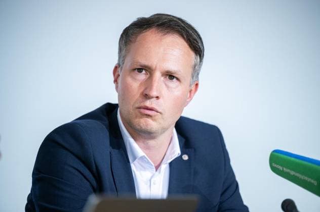 8. THÜRINGER LANDTAG - LPK ANDREAS BÜHL (CDU) ** NUR FÜR REDAKTIONELLE ZWECKE ** EDITORIAL USE ONLY **<p>17 06 2026-Erfurt: Thüringer Landtag Landespressekonferenz mit den Vorsitzenden der Landtagsfraktionen vor der nächsten Landtagssitzung im Foto: Andreas Bühl (CDU) ( Deutschland Thueringen Erfurt Copyright: SaschaxFromm *** 8 THURINGIAN STATE PARLIAMENT LPK ANDREAS BÜHL CDU FOR EDITORIAL USE ONLY EDITORIAL USE ONLY June 17, 2026 Erfurt Thuringian State Parliament State Press Conference with the leaders of the state parliamentary groups ahead of the next state parliament session. Photo Copyright: SaschaxFromm doc86bvogwbs8gupf0omnc ,EDITORIAL USE ONLY