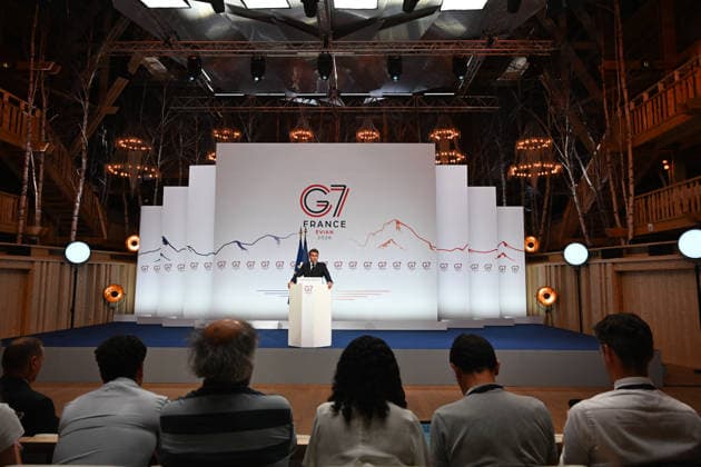 G7 Summit - Macron Closing Press Conference French President Emmanuel Macron speaks during the closing press conference of the G7 summit, in Evian, eastern France, on June 17, 2026. Photo by Ammar Abd Rabbo ABACAPRESS.COM Evian France  Copyright: xAbdxRabboxAmmar ABACAx