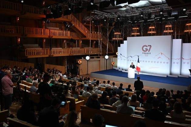 G7 Summit - Macron Closing Press Conference French President Emmanuel Macron speaks during the closing press conference of the G7 summit, in Evian, eastern France, on June 17, 2026. Photo by Ammar Abd Rabbo ABACAPRESS.COM Evian France  Copyright: xAbdxRabboxAmmar ABACAx