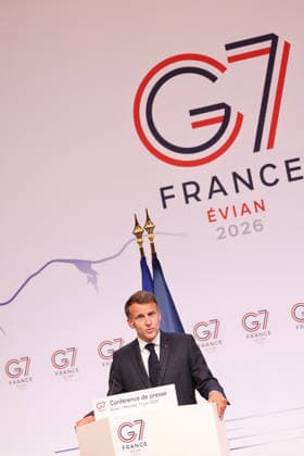 French President Emmanuel Macron during the closing press conference of the G7 summit in Évian-les-Bains, France, on June 17, 2026. Dominique Jacovides Bestimage French President Emmanuel Macron during the closing press conference of the G7 summit in Évian-les-Bains, France, on June 17, 2026 Évian-les-Bains France,detected_source_language  Copyright: xDOMINIQUExJACOVIDESx xBESTIMAGExDOMINIQUExJACOVIDESx xBESTIMAGEx