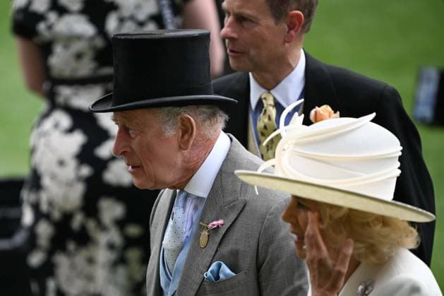 King Charles III and Queen Camilla attend second day of Royal Ascot BERKSHIRE, UNITED KINGDOM - JUNE 17: King Charles III (L) and Queen Camilla (R) attend the second day of the traditional Royal Ascot horse racing event, which has been held since 1711, in Berkshire, United Kingdom on June 17, 2026. Rasid Necati Aslim Anadolu Berkshire United Kingdom. Editorial use only. Please get in touch for any other usage.  Copyright: x2026xAnadoluxRasidxNecatixAslimx