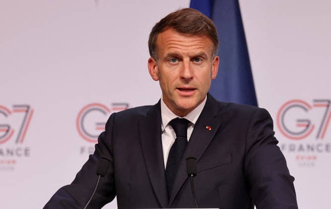 French President Emmanuel Macron during the closing press conference of the G7 summit in Évian-les-Bains, France, on June 17, 2026. Dominique Jacovides Bestimage French President Emmanuel Macron during the closing press conference of the G7 summit in Évian-les-Bains, France, on June 17, 2026 Évian-les-Bains France,detected_source_language  Copyright: xDOMINIQUExJACOVIDESx xBESTIMAGExDOMINIQUExJACOVIDESx xBESTIMAGEx
