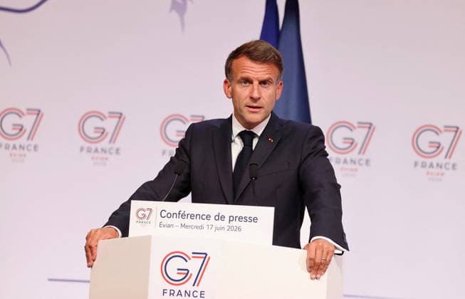 French President Emmanuel Macron during the closing press conference of the G7 summit in Évian-les-Bains, France, on June 17, 2026. Dominique Jacovides Bestimage French President Emmanuel Macron during the closing press conference of the G7 summit in Évian-les-Bains, France, on June 17, 2026 Évian-les-Bains France,detected_source_language  Copyright: xDOMINIQUExJACOVIDESx xBESTIMAGExDOMINIQUExJACOVIDESx xBESTIMAGEx