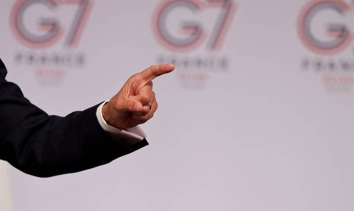 French President Emmanuel Macron during the closing press conference of the G7 summit in Évian-les-Bains, France, on June 17, 2026. Dominique Jacovides Bestimage French President Emmanuel Macron during the closing press conference of the G7 summit in Évian-les-Bains, France, on June 17, 2026 Évian-les-Bains France,detected_source_language  Copyright: xDOMINIQUExJACOVIDESx xBESTIMAGExDOMINIQUExJACOVIDESx xBESTIMAGEx