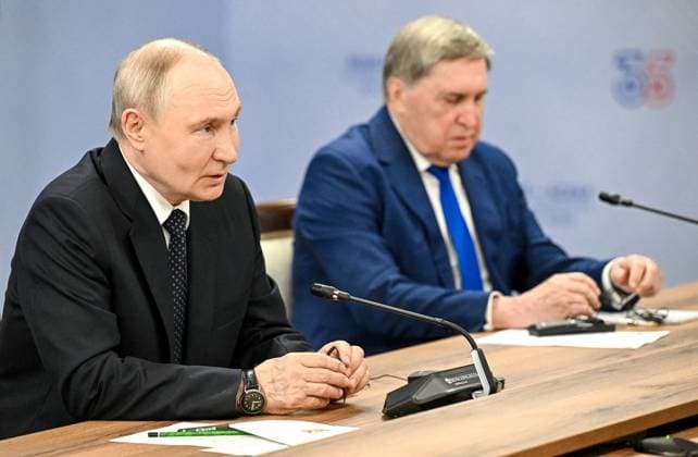 Russia ASEAN Summit 9190940 17.06.2026 Russian President Vladimir Putin and Presidential Aide Yury Ushakov attend a meeting with Turkish Foreign Minister Hakan Fidan on the sidelines of the Russia-ASEAN Summit in Kazan, Republic of Tatarstan, Russia. Sergey Bobylev Sputnik Kazan Republic of Tatarstan Russia  Copyright: xSergeyxBobylevx