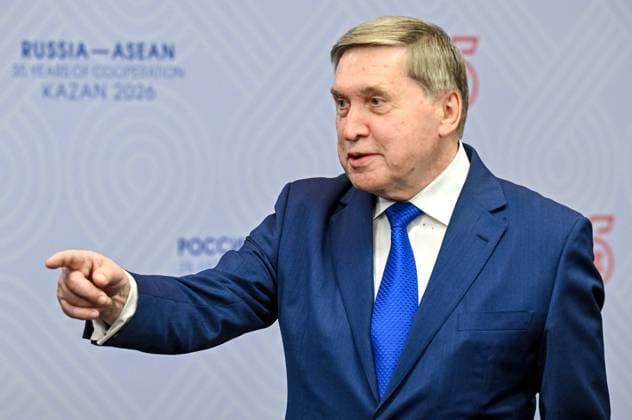 Russia ASEAN Summit 9190945 17.06.2026 Russian Presidential Aide Yury Ushakov gestures before a meeting between Russian President Vladimir Putin and Turkish Foreign Minister Hakan Fidan on the sidelines of the Russia-ASEAN Summit in Kazan, Republic of Tatarstan, Russia. Sergey Bobylev Sputnik Kazan Republic of Tatarstan Russia  Copyright: xSergeyxBobylevx