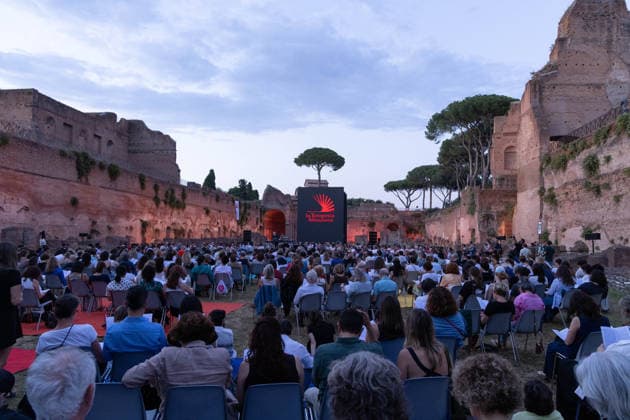 IPA85796814 - The Silent Storm, a shared, collective reading experience conceived by Alessandro Baricco at the Palatino Stadium in Rome. Thousands of people read Fyodor Dostoevsky™s *White Nights* at the same time.  Copyright: xMatteoxNardonex xx 85796814