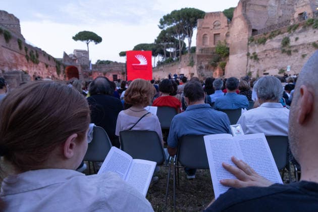 IPA85796805 - The Silent Storm, a shared, collective reading experience conceived by Alessandro Baricco at the Palatino Stadium in Rome. Thousands of people read Fyodor Dostoevsky™s *White Nights* at the same time.  Copyright: xMatteoxNardonex xx 85796805