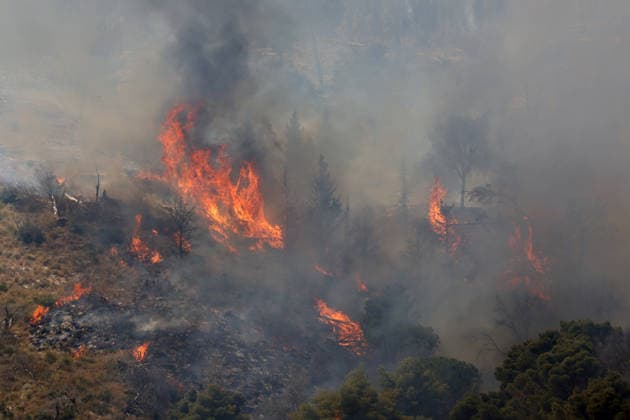 Wildfire continues to burn in Sicily s Trapani region as aerial response intensifies TRAPANI, ITALY - JUNE 17: Firefighting aircraft and helicopters operate to extinguish a wildfire that broke out in a maquis area near the Grande Montagna location in Trapani, on the west of Italy s Sicily Island, on June 17, 2026. The wildfire, which started yesterday afternoon, continues to spread despite ongoing aerial and ground efforts. Alberto Lo Bianco Anadolu Trapani Italy. Editorial use only. Please get in touch for any other usage.  Copyright: x2026xAnadoluxAlbertoxLoxBiancox