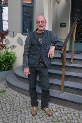 ICON Summer Dinner 2026, Empfang Christian Berkel ICON.Summer Dinner 2026, Seated Dinner im Hotel Roomers, Steinplatz, Berlin, Datum: 17.06.2026 *** ICON Summer Dinner 2026, Reception with Christian Berkel ICON Summer Dinner 2026, Seated Dinner at Hotel Roomers, Steinplatz, Berlin, Date Copyright: xEventpress Kratschx