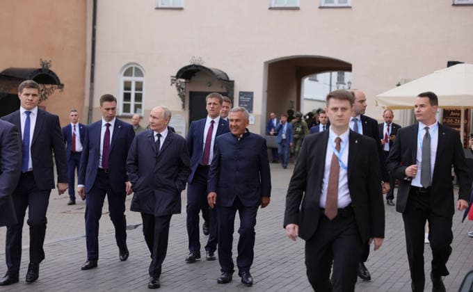 June 17, 2026, Kazan, Tatarstan, Russia: Russian President Vladimir Putin, left, walks with Republic of Tatarstan head Rustam Minnikhanov, right, during a tour of the Kazan Kremlin complex, June 17, 2026 in Kazan, Tatarstan, Russia. Putin is in Tatarstan for the Russia-Association of Southeast Asian Nations Summit. Kazan Russia - ZUMAp138 20260617_zaa_p138_023 Copyright: xMikhailxMetzel RussianxPresidentx