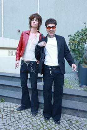 ICON Summer Dinner 2026, Empfang Ben Bücken, Moritz Sommer ICON.Summer Dinner 2026, Seated Dinner im Hotel Roomers, Steinplatz, Berlin, Datum: 17.06.2026 *** ICON Summer Dinner 2026, Reception Copyright: xEventpress Kratschx