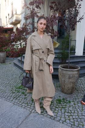 ICON Summer Dinner 2026, Empfang Caro Scheffler ICON.Summer Dinner 2026, Seated Dinner im Hotel Roomers, Steinplatz, Berlin, Datum: 17.06.2026 *** ICON Summer Dinner 2026, Reception with Caro Scheffler ICON Summer Dinner 2026, Seated Dinner at Hotel Roomers, Steinplatz, Berlin, Date Copyright: xEventpress Kratschx