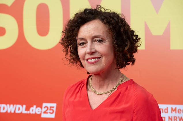 Maria SCHRADER, Schauspielerin, Portraet, Porträt, Portrait, Angeschnittenes Einzelbild, Einzelmotiv, Roter Teppich, Red Carpet Show, Ankunft, arrival, Sommerfest der Film und Medienstiftung NRW in Koeln, 17.06.2026. *** Maria SCHRADER, actress, portrait, close-up, single image, single subject, red carpet, red carpet event, arrival, Summer Festival of the Film and Media Foundation NRW in Cologne, June 17, 2026,detected_source_language