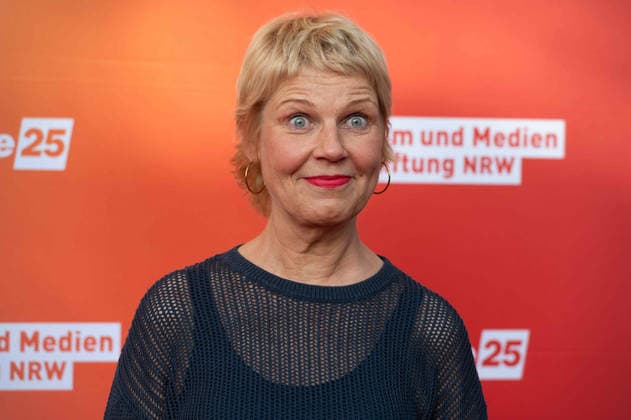 Cordula STRATMANN, Schauspielerin, Portraet, Porträt, Portrait, Angeschnittenes Einzelbild, Einzelmotiv, Roter Teppich, Red Carpet Show, Ankunft, arrival, Sommerfest der Film und Medienstiftung NRW in Koeln, 17.06.2026. *** Cordula STRATMANN, actress, portrait, close-up, single image, single shot, red carpet, red carpet event, arrival, Summer Festival of the Film and Media Foundation NRW in Cologne, June 17, 2026,detected_source_language