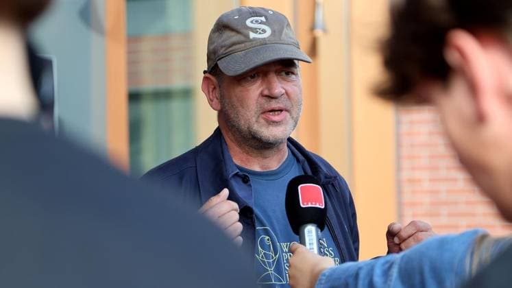 Wiedereröffnung des Cinestar Oberhausen am Westfield Centro ** NUR FÜR REDAKTIONELLE ZWECKE ** EDITORIAL USE ONLY **<p>Filmregisseur Marc Rothemund bei der Wiedereröffnung des Cinestar Oberhausen am Mittwoch den 17.Juni 2026 am Westfield Centro Foto : Frank Oppitz FUNKE Foto Services< p> Kultur, Kunst, Unterhaltung Deutschland NRW Oberhausen Copyright: FrankxOppitz *** Reopening of Cinestar Oberhausen at Westfield Centro FOR EDITORIAL USE ONLY EDITORIAL USE ONLY p Film director Marc Rothemund at the reopening of Cinestar Oberhausen on Wednesday, June 17, 2026, at Westfield Centro. Photo by Frank Oppitz, FUNKE Foto Services p Culture, Art, Entertainment, Germany, North Rhine-Westphalia, Oberhausen. Copyright FrankxOppitz,detected_source Copyright: FrankxOppitz doc86c00o4iqyekhy2hqzx ,EDITORIAL USE ONLY
