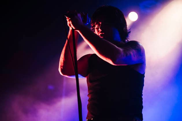 Konzert von Alexisonfire in Berlin Am 17.06.2026 spielte die kanadische Post-Hardcore-Band Alexisonfire ein Konzert im Berliner Huxleys Neue Welt. Im Bild Sänger George Pettit., Berlin Berlin Deutschland Neukölln *** Alexisonfire Concert in Berlin On June 17, 2026, the Canadian post-hardcore band Alexisonfire played a concert at Huxleys Neue Welt in Berlin. Pictured