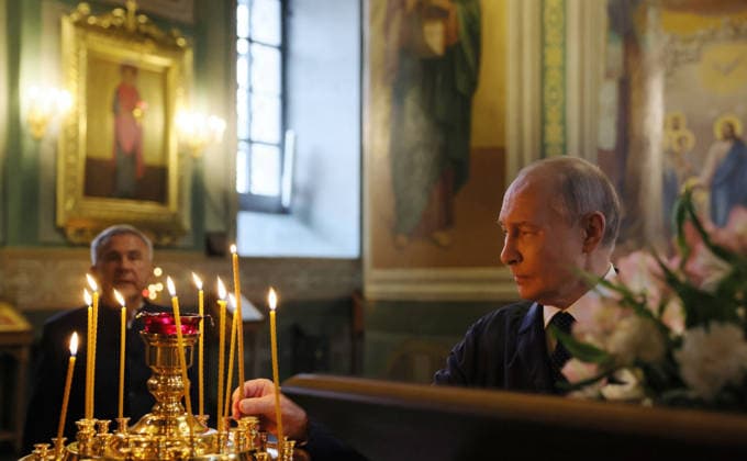 June 17, 2026, Kazan, Tatarstan, Russia: Russian President Vladimir Putin lights a candle at the Annunciation Cathedral inside the Kazan Kremlin complex, June 17, 2026 in Kazan, Tatarstan, Russia. Putin is in Tatarstan for the Russia-Association of Southeast Asian Nations Summit. Kazan Russia - ZUMAp138 20260617_zaa_p138_029 Copyright: xMikhailxMetzel RussianxPresidentx