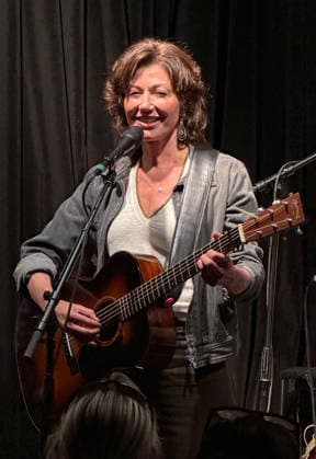 June 17, 2026, Atlanta, Georgia, USA: Amy Grant live at EddieÃ¢â‚¬â ¢s Attic, Decatur, Georgia 6-17-26. The 6 time Grammy winner makes her Eddie s Attic debut during her underplay tour playing an intimate sold out show to only 175 people in support of her new album The Me That Remains Atlanta USA  - ZUMAs380 20260617_zep_s380_001 Copyright: xDerekxStormx