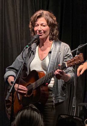 June 17, 2026, Atlanta, Georgia, USA: Amy Grant live at EddieÃ¢â‚¬â ¢s Attic, Decatur, Georgia 6-17-26. The 6 time Grammy winner makes her Eddie s Attic debut during her underplay tour playing an intimate sold out show to only 175 people in support of her new album The Me That Remains Atlanta USA  - ZUMAs380 20260617_zep_s380_002 Copyright: xDerekxStormx