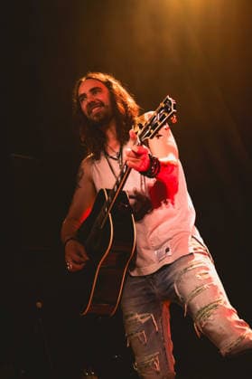 Halestorm Playing an Acoustic Set at Islington Assembly Hall, London Halestorm Lzzy Hale and Joe Hottinger Acoustic Set Islington Assembly Hall London Wednesday 17th June, Credit:Justine Louise Avalon  Copyright: xJustinexLouisex xAvalonx 1110845885