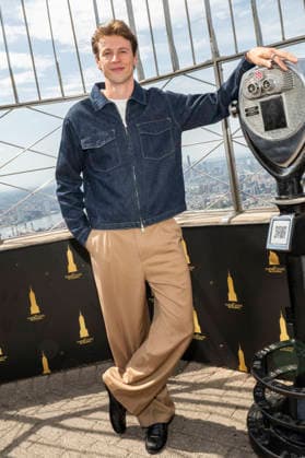 June 17, 2026, New York, New York, USA: JOSH BRUBAKER visits the Empire State Building in New York to celebrate the expansion of his two shows, The Bru Show and Audacity Check In. 17 June 2026 New York USA  - ZUMAa265 20260617_zep_a265_010 Copyright: xEricxAcquayex