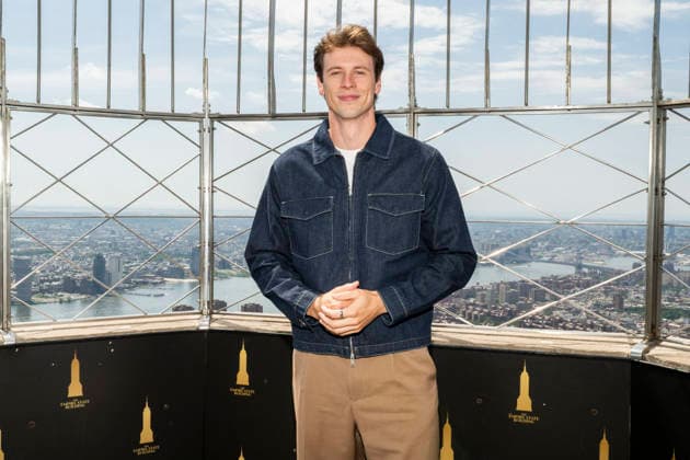 June 17, 2026, New York, New York, USA: JOSH BRUBAKER visits the Empire State Building in New York to celebrate the expansion of his two shows, The Bru Show and Audacity Check In. 17 June 2026 New York USA  - ZUMAa265 20260617_zep_a265_013 Copyright: xEricxAcquayex