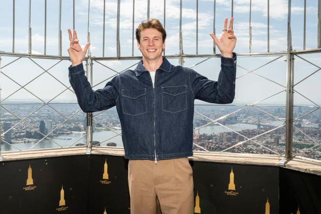 June 17, 2026, New York, New York, USA: JOSH BRUBAKER visits the Empire State Building in New York to celebrate the expansion of his two shows, The Bru Show and Audacity Check In. 17 June 2026 New York USA - ZUMAa265 20260617_zep_a265_015 Copyright: xEricxAcquayex