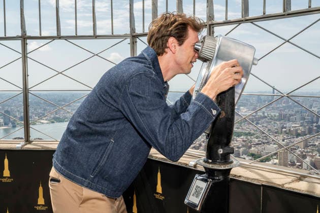 June 17, 2026, New York, New York, USA: JOSH BRUBAKER visits the Empire State Building in New York to celebrate the expansion of his two shows, The Bru Show and Audacity Check In. 17 June 2026 New York USA - ZUMAa265 20260617_zep_a265_011 Copyright: xEricxAcquayex