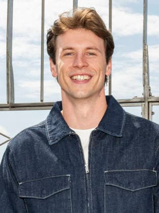 June 17, 2026, New York, New York, USA: JOSH BRUBAKER visits the Empire State Building in New York to celebrate the expansion of his two shows, The Bru Show and Audacity Check In. 17 June 2026 New York USA - ZUMAa265 20260617_zep_a265_017 Copyright: xEricxAcquayex
