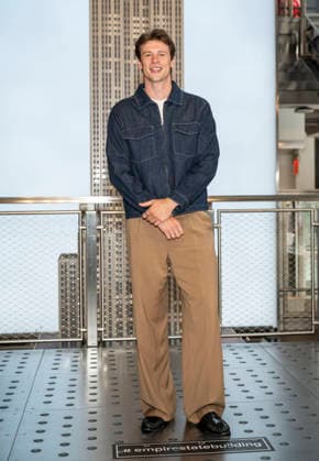 June 17, 2026, New York, New York, USA: JOSH BRUBAKER visits the Empire State Building in New York to celebrate the expansion of his two shows, The Bru Show and Audacity Check In. 17 June 2026 New York USA - ZUMAa265 20260617_zep_a265_003 Copyright: xEricxAcquayex