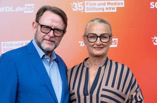 Ute BIERNAT, Produzentin, Konstantin VON AHLEFELD Portraet, Porträt, Portrait, Angeschnittenes Einzelbild, Einzelmotiv, Roter Teppich, Red Carpet Show, Ankunft, arrival, Sommerfest der Film und Medienstiftung NRW in Koeln, 17.06.2026. *** Ute BIERNAT, Producer, Konstantin VON AHLEFELD Portrait, Single-frame shot, Single image, Red Carpet, Red Carpet Show, Arrival, Summer Festival of the Film and Media Foundation NRW in Cologne, June 17, 2026,detected_source_language