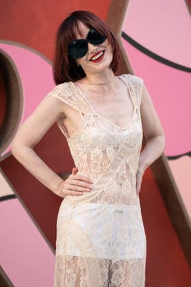 V&A Summer Party 2026 in London, UK- 17 JUNE 2026. Julia Hobbs attends the V&A Summer Party 2026 at The V&A . London United Kingdom Copyright: xLounisxTiarx xSOPAxImagesx _DSC1774