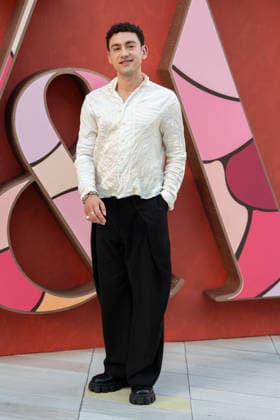 V&A Summer Party 2026 in London, UK- 17 JUNE 2026. Olly Alexander attends the V&A Summer Party 2026 at The V&A. London United Kingdom Copyright: xLounisxTiarx xSOPAxImagesx _DSC1985