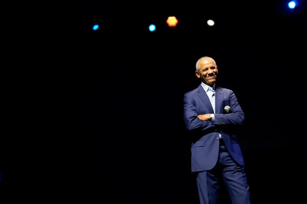 Former President Barack Obama appears on stage as they surprised administration and campaign alumni in Chicago ahead of the dedication ceremony of the Obama Presidential Center, Wednesday, June 17, 2026. Pool  CHX20260617206 PabloxMartinezxMonsivais