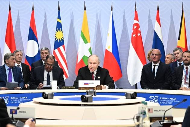 Russia ASEAN Summit 9191040 18.06.2026 Russian President Vladimir Putin attends a plenary session of the Russia-ASEAN Summit in Kazan, Republic of Tatarstan, Russia. Kristina Solovyova Sputnik Kazan Republic of Tatarstan Russia  Copyright: xKristinaxSolovyovax
