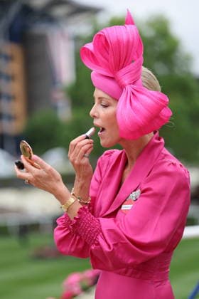 . 18 06 2026. Ascot, United Kingdom. Racegoers arriving for Ladies Day at Royal Ascot, United Kingdom.  xStephenxLockx xi-Imagesx IIM-26838-0012