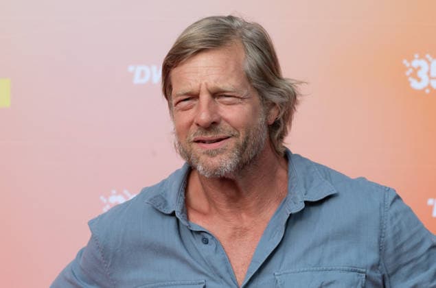 Henning BAUM, Schauspieler, Portraet, Porträt, Portrait, Angeschnittenes Einzelbild, Einzelmotiv, Roter Teppich, Red Carpet Show, Ankunft, arrival, Sommerfest der Film und Medienstiftung NRW in Koeln, 17.06.2026. *** Henning BAUM, actor, portrait, close-up, single image, single subject, red carpet, red carpet event, arrival, Summer Festival of the Film and Media Foundation NRW in Cologne, June 17, 2026,detected_source_language
