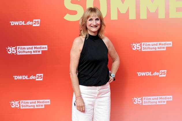 Petra Nadolny beim Sommerfest zum 35-jährigen Bestehen der Film- und Medienstiftung NRW im Park CafÃ . Köln, 17.06.2026 *** Petra Nadolny at the summer festival celebrating the 35th anniversary of the Film and Media Foundation NRW at Park Café in Cologne, June 17, 2026,detected_source_language Foto:xR.xSchmiegeltx xFuturexImagex nrw_sommerfest_6608