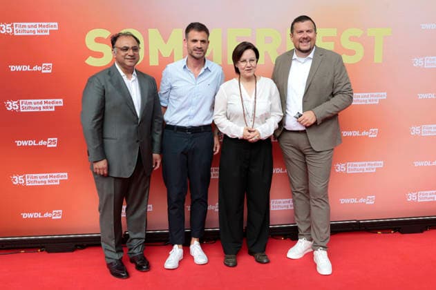 Walid Nakschbandi, Christoph Pellander, Michelle Müntefering und Thomas Lückerath beim Sommerfest zum 35-jährigen Bestehen der Film- und Medienstiftung NRW im Park CafÃ . Köln, 17.06.2026 *** Walid Nakschbandi, Christoph Pellander, Michelle Müntefering, and Thomas Lückerath at the summer party celebrating the 35th anniversary of the Film and Media Foundation NRW at Park Café in Cologne, June 17, 2026,detected_source_language Foto:xR.xSchmiegeltx xFuturexImagex nrw_sommerfest_6612
