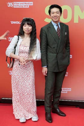 Trang Le Hong und Yung Ngo beim Sommerfest zum 35-jährigen Bestehen der Film- und Medienstiftung NRW im Park CafÃ . Köln, 17.06.2026 *** Trang Le Hong and Yung Ngo at the summer festival celebrating the 35th anniversary of the Film and Media Foundation NRW at Park Café in Cologne, June 17, 2026,detected_source_language Foto:xR.xSchmiegeltx xFuturexImagex nrw_sommerfest_6636